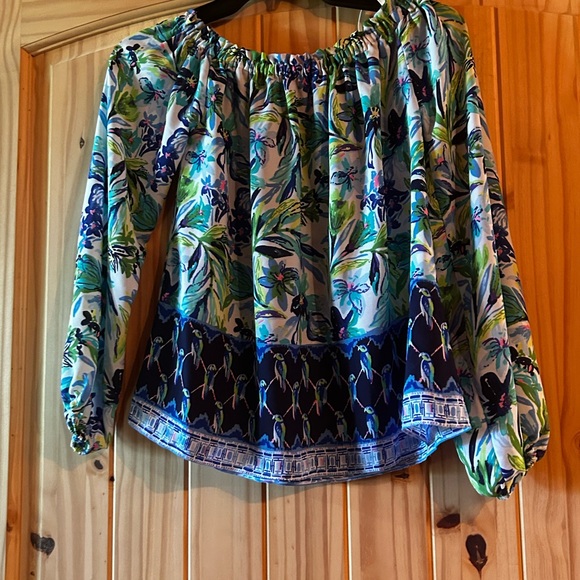 Lilly Pulitzer Nevie Women's Off Shoulder Blouse in Multi Petal Faster - Picture 4 of 5